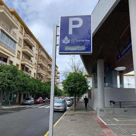 Bonito, Tranquilo Y Fresco En Nervion Siviglia