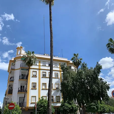 Bonito, Tranquilo Y Fresco En Nervion Appartamento *